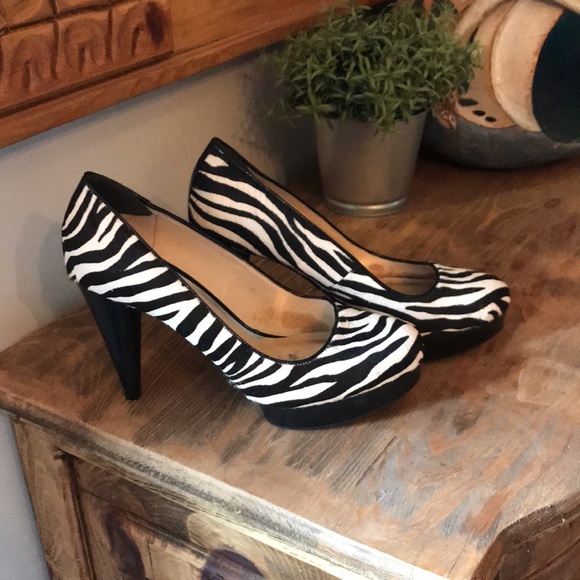 Michael Kors Heels - Picture 3 of 5